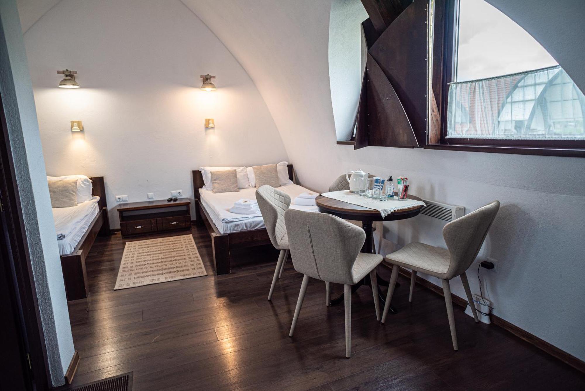 Hotel Hunnia - Huntanya Vlahita Exteriér fotografie