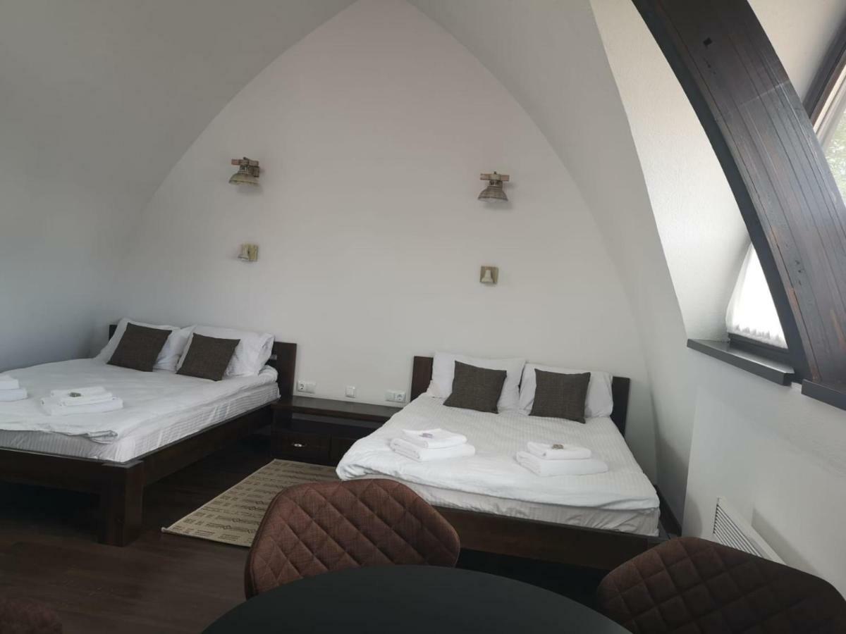 Hotel Hunnia - Huntanya Vlahita Exteriér fotografie