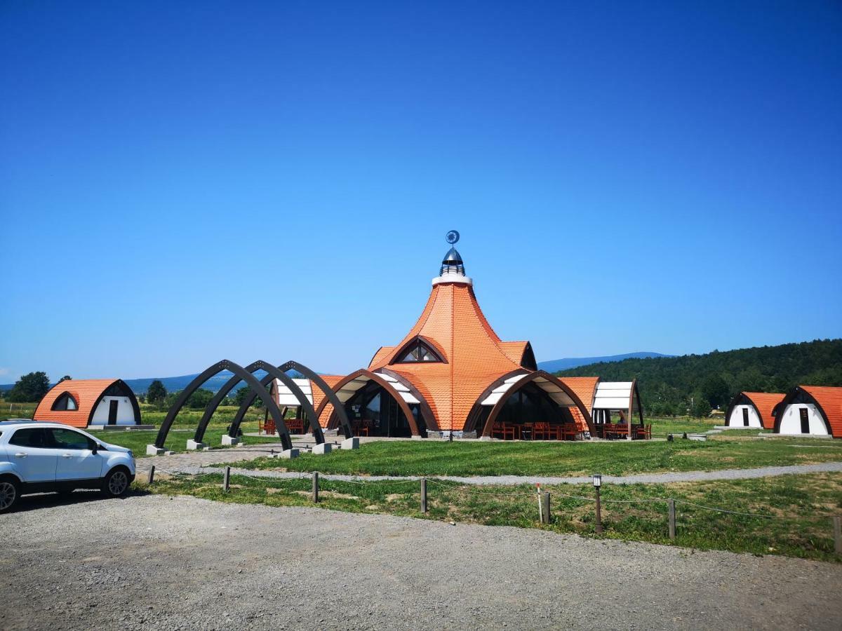 Hotel Hunnia - Huntanya Vlahita Exteriér fotografie