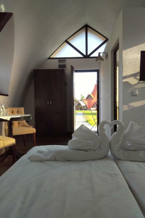Hotel Hunnia - Huntanya Vlahita Exteriér fotografie
