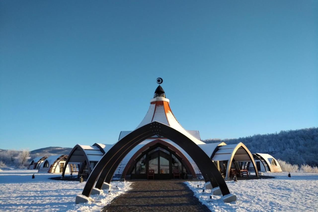 Hotel Hunnia - Huntanya Vlahita Exteriér fotografie